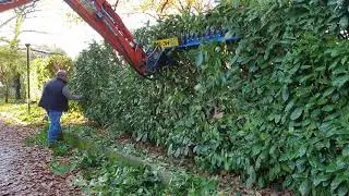 Hedgetrimmer Slanetrac HC150 Hedgecutter su miniescavatore Hitachi Zaxis 17U