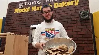 Model Matzah Bakery - Tzivos Hashem Traveling Craft Workshops - JewishChildren.com
