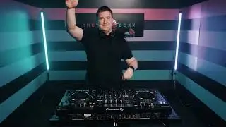 Aldo Vanucci & Mila Falls - Impossible (Remix)
