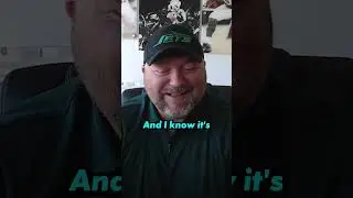 Aaron Rodgers Cadence is a Weapon