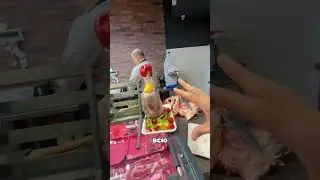 Как мясник Ваган точит ножи