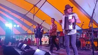 Blue Water Highway Band - Ain't Gonna Give Up On You - Meadowgrass - May 26, 2018