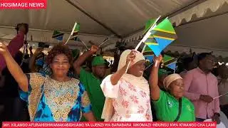 MH. KILANGO AFURAHISHWA MAKABIDHIANO YA UJENZI WA BARABARA MKOMAZI -NDUNGU KWA KIWANGO CHA LAMI.
