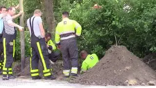Flink gaslek bij werkzaamheden Steenbergen, weg afgesloten