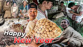 I'm taking New Year's gifts to my uncles and aunts at the 1,000-year-old Karen village.
