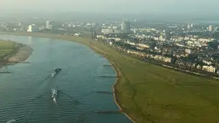 D&uuml;sseldorf Cityscape | Relaxing Skyline Views from Rheinturm