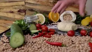PITA FALAFEL B ROLL VIDEO | El Garbanzo Hummus Bar | Spain 2019
