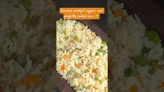 Quick, colorful, and full of flavor &mdash; homemade veg fried rice in minutes! 😍#friedrice #heathyrecipe