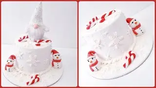 تزيين كيكة بعجينة السكر بطريقة بسيطة جدااا/ كيكة الكريسمس Christmass Cake