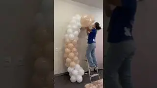 Desconstru&ccedil;&atilde;o arco org&acirc;nico em 1 min #baloes #arcodebaloes #balloon #arcobaleno