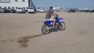 2002 Yamaha YZ250 Dirt Bike