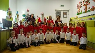 Familia Cergă -Serbare de CRACIUN grupa mare 