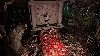 Awesome Homemade Animatronic Moving Grave at Halloween Yard Haunt!