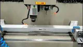 Double head CNC drilling and milling machine for aluminum profile