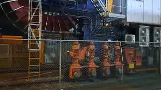 Подготовка автомобиля к снятию морского контейнера в порту EUROMAX, НИДЕРЛАНДЫ