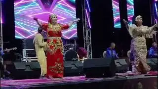 عائشة تاشنويت تلهب جنبات مهرجان تيمولاي