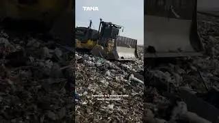 Compacting MSW with TANA Landfill compactor