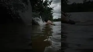 Golfer vs Alligator 😱 At the Water Hazard! #Golf #Alligator #GolfCourse