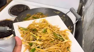 Street Style Chowmein Recipe | Indian Hakka Noodles Like Thela Wala