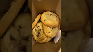 We tried McDonald&rsquo;s cookie 🍪 tote and they warm and crispy. #mcdonaldscookies #mcdonalds #cookies