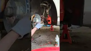 Mercedes-Benz CLK350 Brakes and Rotors Replacement