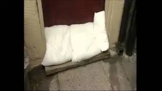 Sandless Sandbag   FloodSax   Flood defence that expand on contact with water