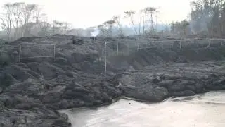 Puna lava flow 2014 11 14 Lava around transfer station