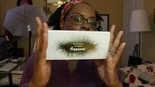 Holiday 2017: Bare Minerals The Hidden Treasure Eye Shadow Palette