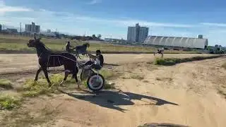 Tubiana x micharia = tubiana 500 mt atr&aacute;s da asa reta ararangua