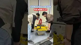 Dare to lift it? 🦾 Can you pick up this 1:12 D155AX Metal Hydraulic Bulldozer? #rc #machine