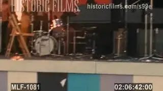 LARGE HIPPIE  AUDIENCE AT 1970 ROCK FESTIVAL