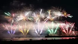 Feu d'artifice aux Sables-d'Olonne pour la flamme olympique !!.