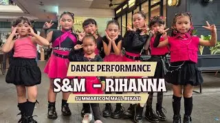 Dance Performance S&M Rihanna