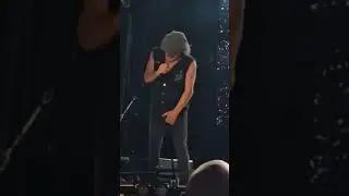 AC/DC's Brian Johnson activating his falsetto mode #brianjohnson #acdc