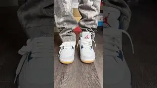 Air Jordan 4 sb navy on feet