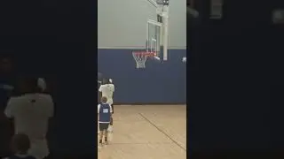 Wow!! Tyrese Maxey was an amazing behind the back pass at his basketball camp!!