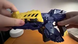 Power Rangers Dino Fury Gold Ranger Morpher and Sword Review