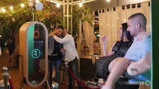 Retro Mirror Booth at Events: A Wedding