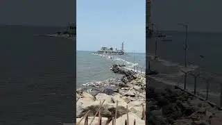 A severe storm hit Mumbai, even the gate of Haji Ali Dargah was affected by the water.