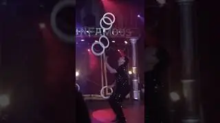Jugglers, can you do this one? #circus #circusfans #circusfun #juggling #jugglingrings