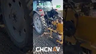 La semanat de usturoi 🧅 cu tractor autoghidat cu sistem de precizie marca CHCNAV