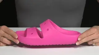 Crocs Kids Classic Sandal V2 (Little Kids/Big Kids) SKU: 9930303