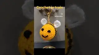 #crochetlife #amigurumi #ha🐝🧶#crochet #crochetlife #honeybee #handmade #trainvibes #crochetontheroad