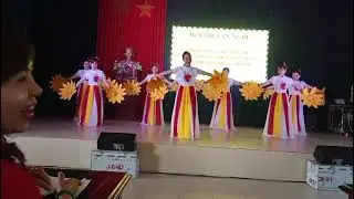 Trường MN Đông Lâm múa bài Tự Hào Nhà Giáo Việt Nam