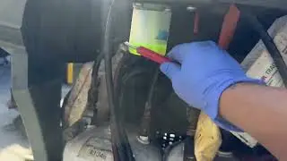 20250822 2014 Acura RDX AC high side shredder valve install back