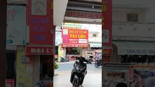 🇻🇳 Street vendor in Vung Tau, Vietnam | #berryoi on #Twitch #travel