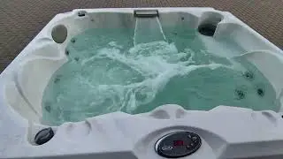 Mini-POOL Jacuzzi |Pool for summer and winter recreation | there are other Truly Tara models | Intex