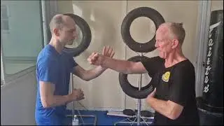 Bouk Kui Chy Sau - Chow Gar Southern Praying Mantis - Grinding Arm Practice