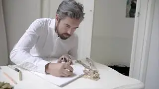 The making of the golden Dennis Diem dress powered by Jobbird