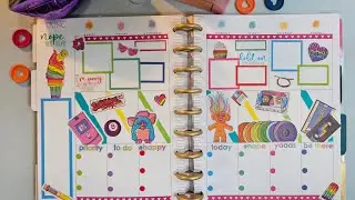 Colorful Retro babe Spread in My Giveaway Planner #planwithme #plannercommunity #decorativeplanning